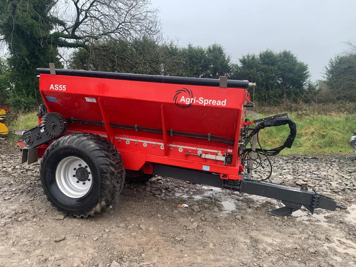 AGRISPREAD AS55 LIME/FERT SPREADER, AS NEW - Image 2