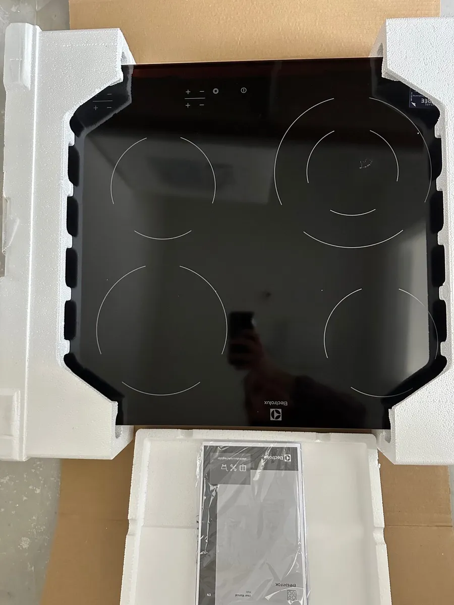 Electrolux Oven and Ceramic Hob - Image 1