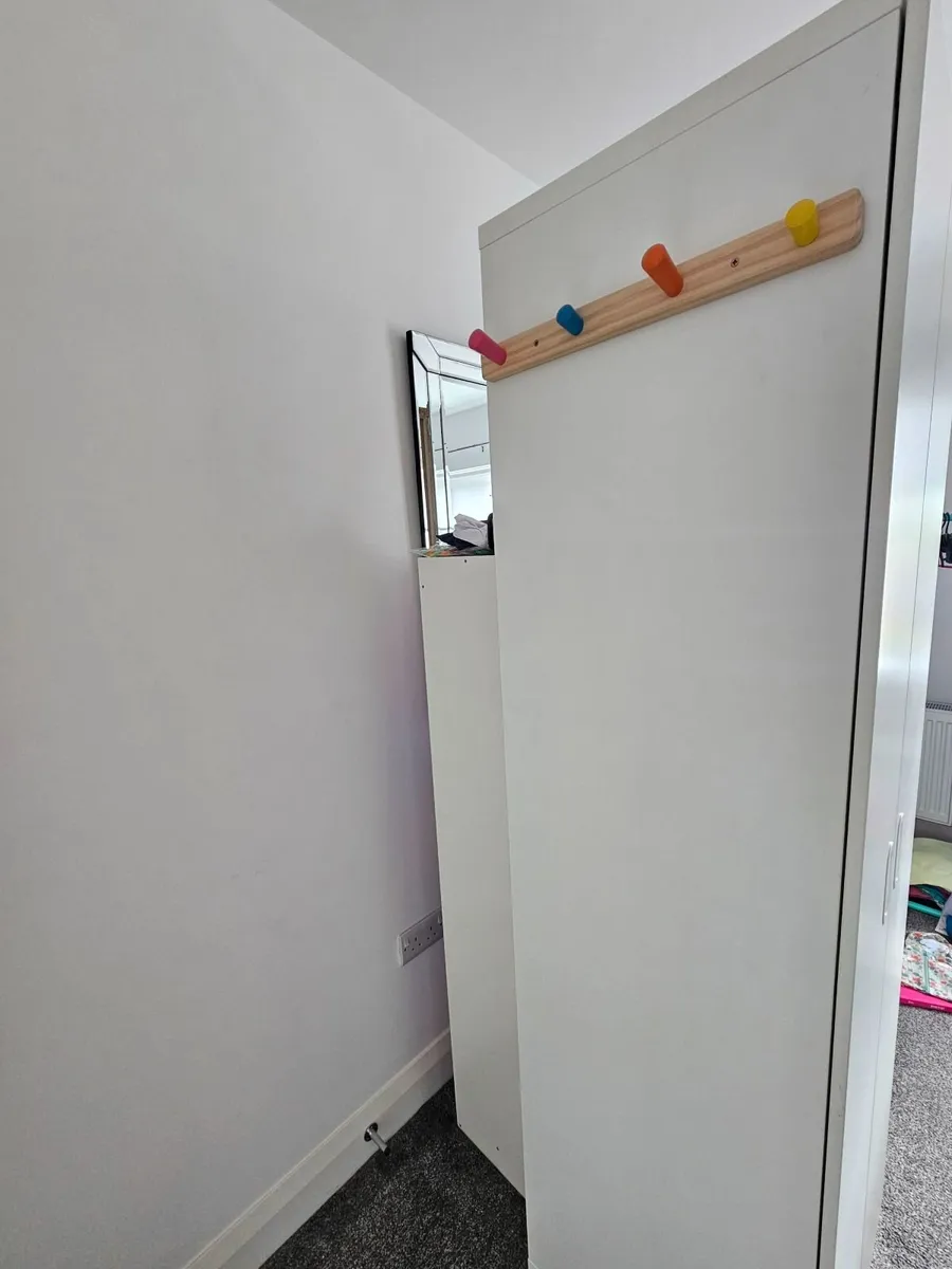 Kids Wardrobe - Image 3