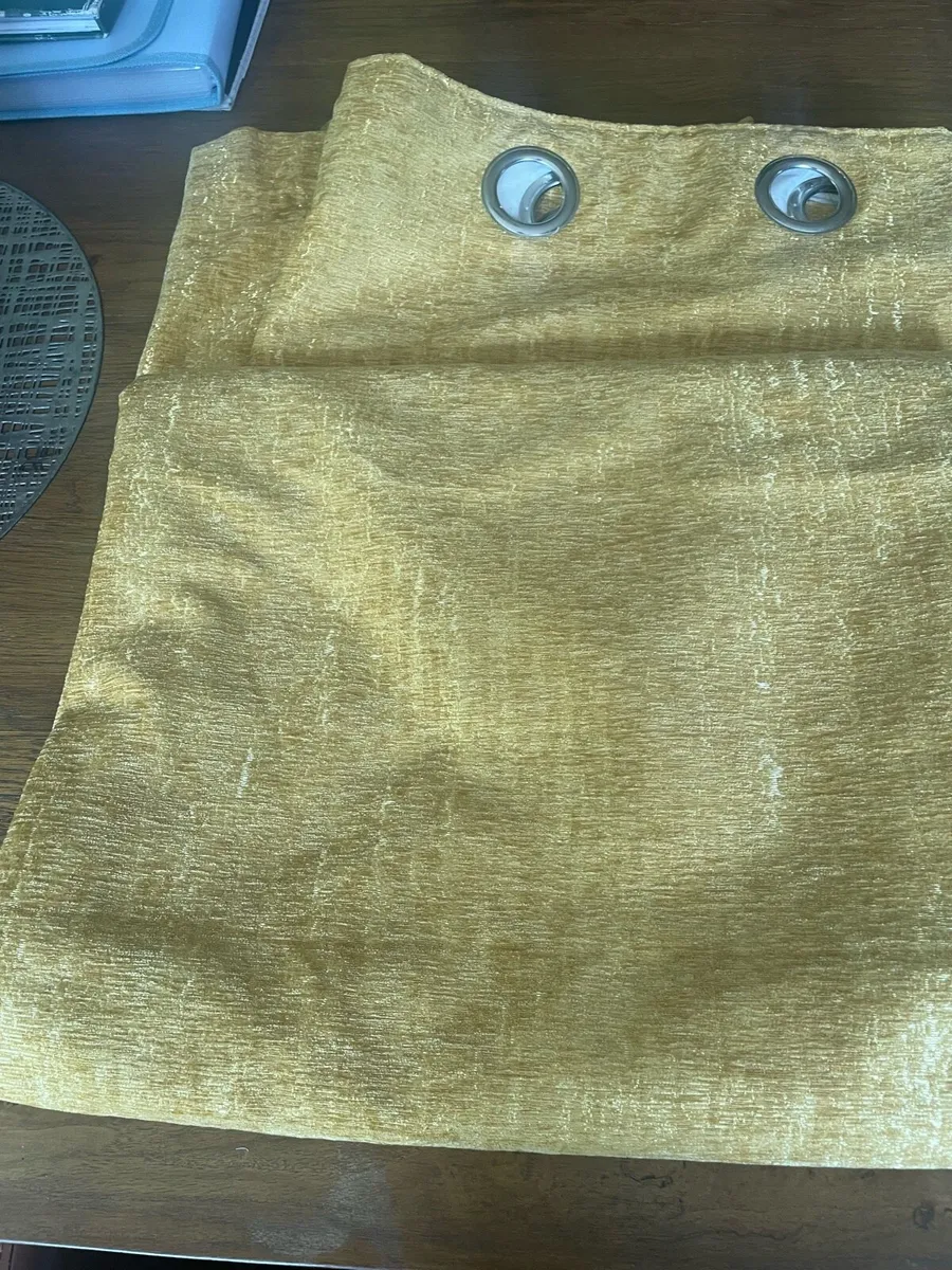 Curtains - Image 3