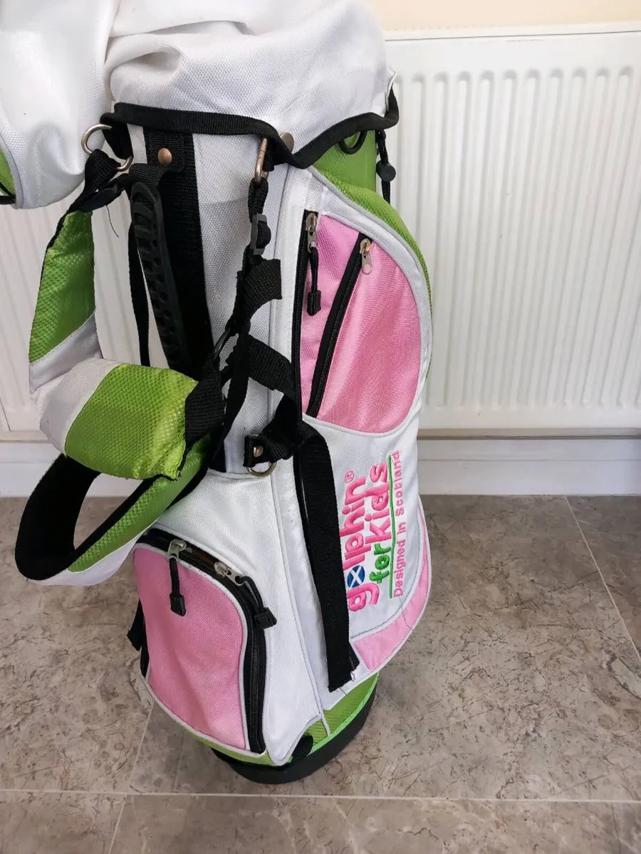 Kids golf clubs and bag with stand. - Image 3