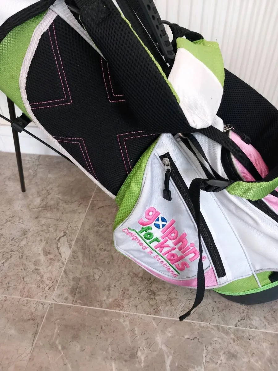 Kids golf clubs and bag with stand. - Image 4