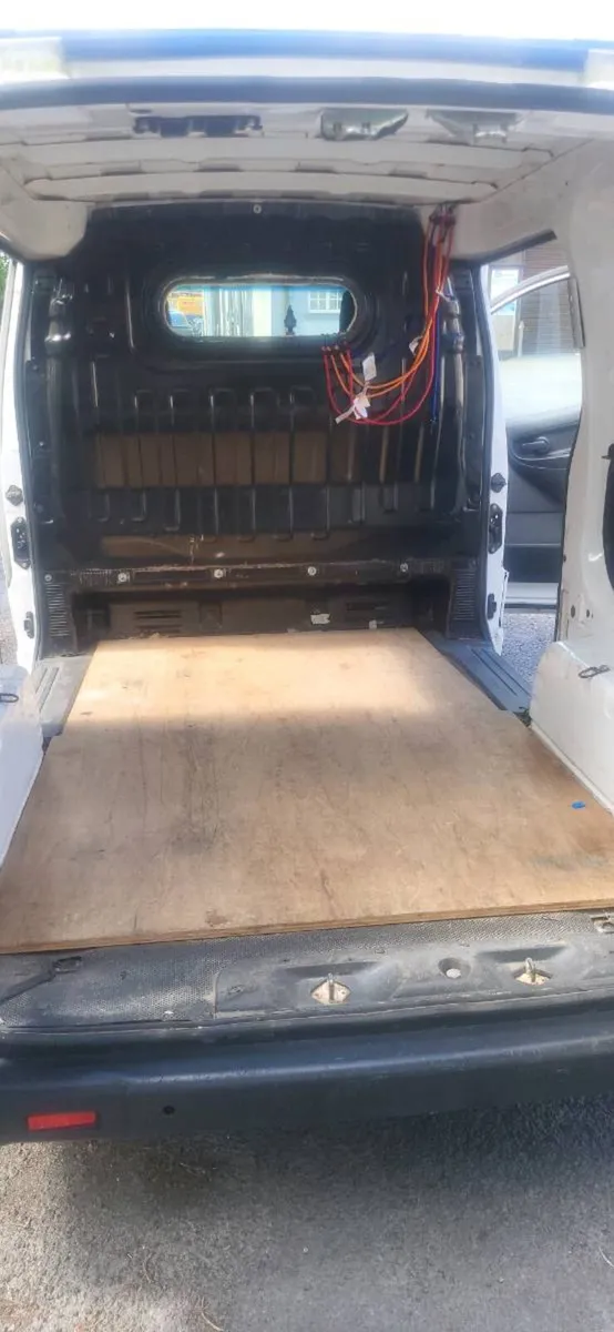 Nissan nv200 - Image 4