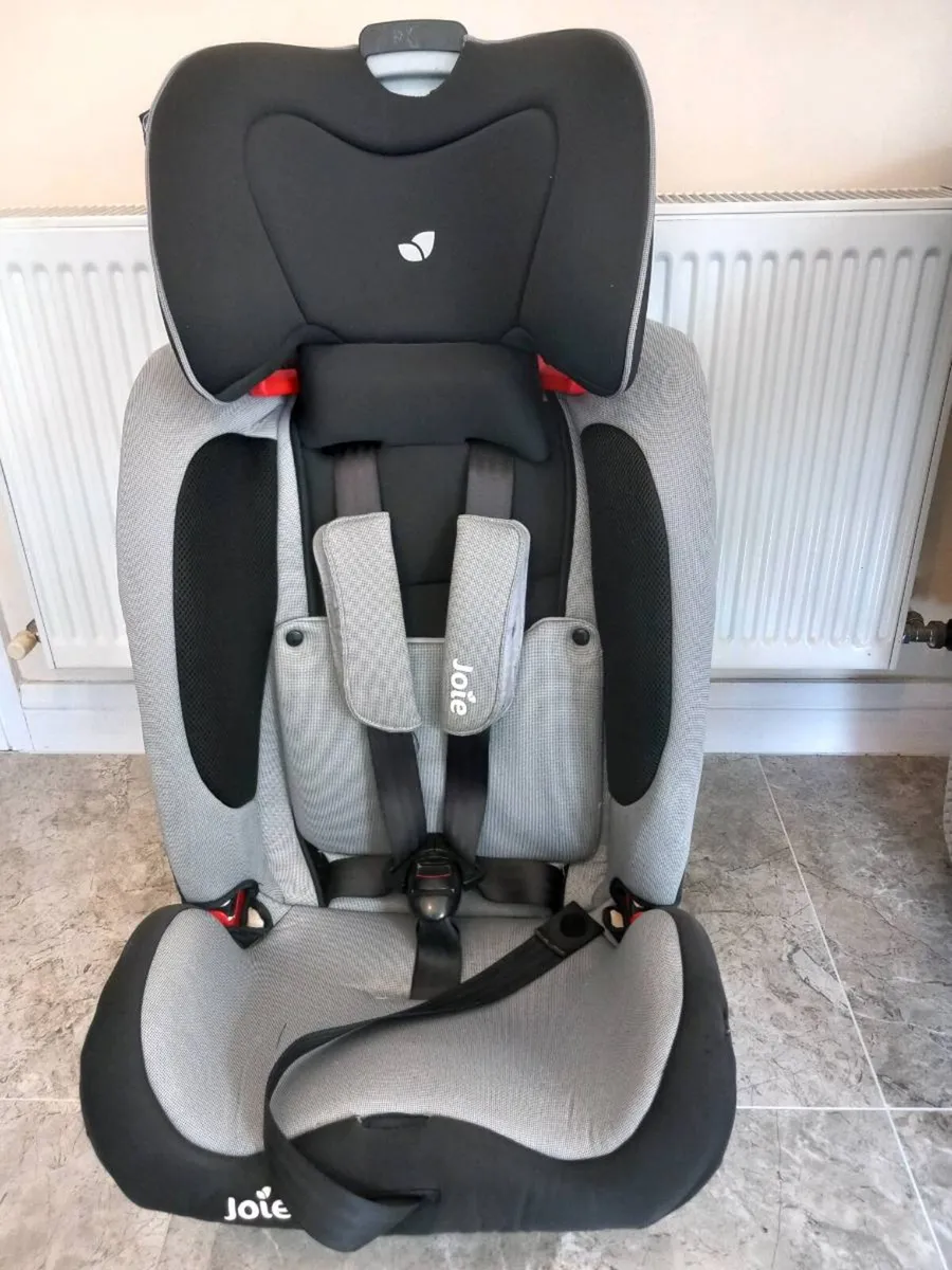 Joie isofix Kids car seat. - Image 3