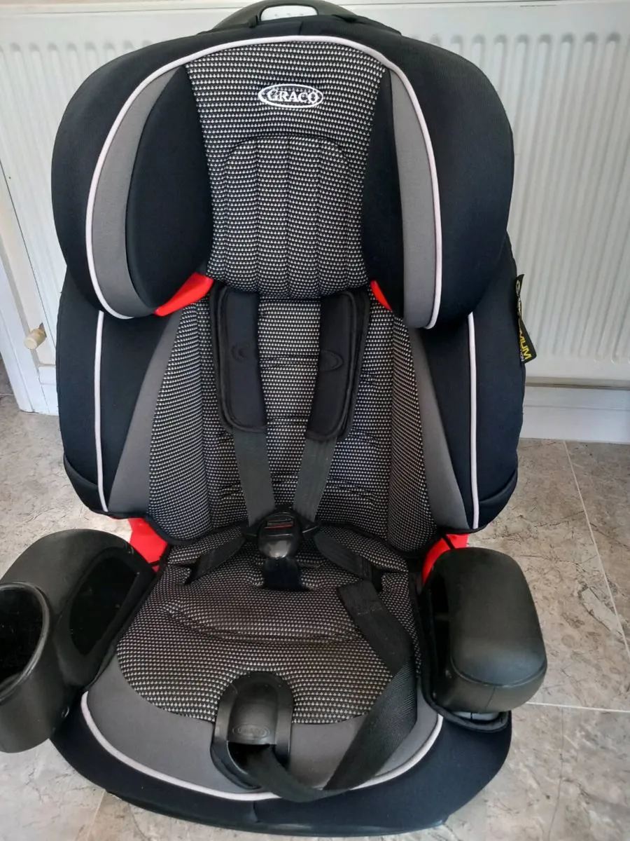 Graco Kids car seat. Not isofix. - Image 2