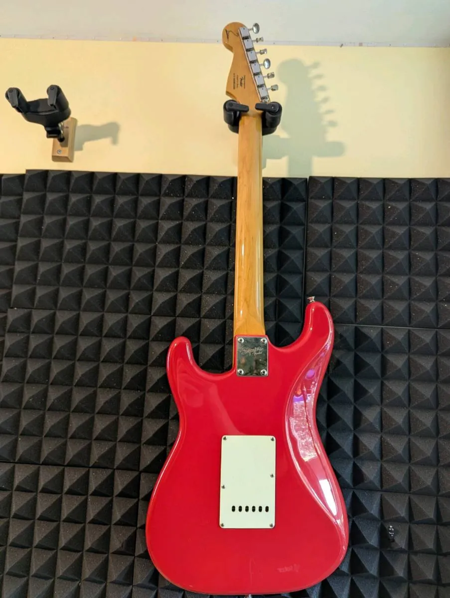 Rare Simon Neil Signature Stratocaster Guitar - Image 2