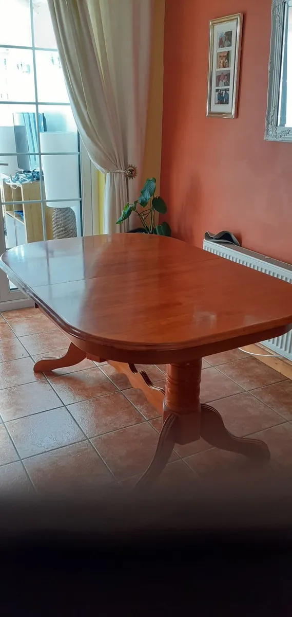 Kitchen table - Image 2