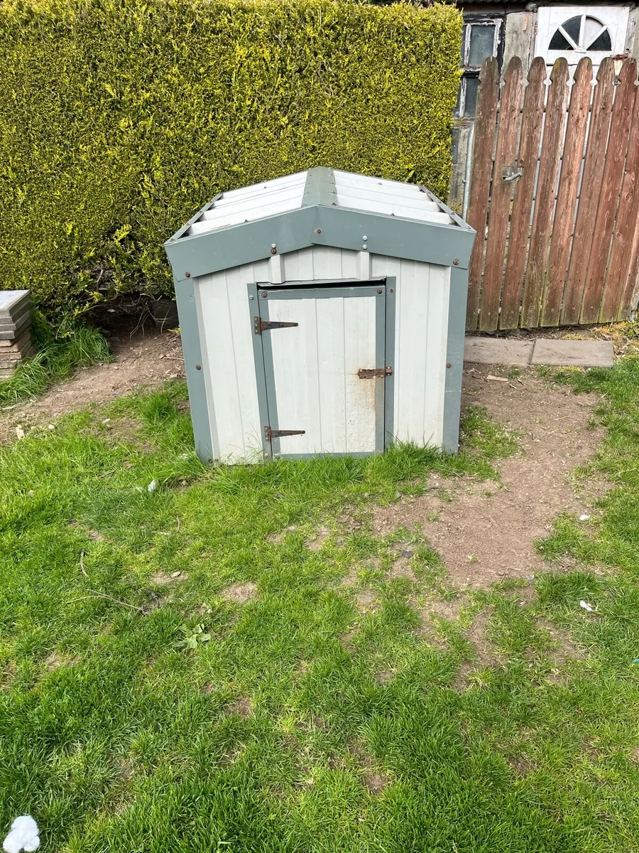 Insulated Dog box - Image 1