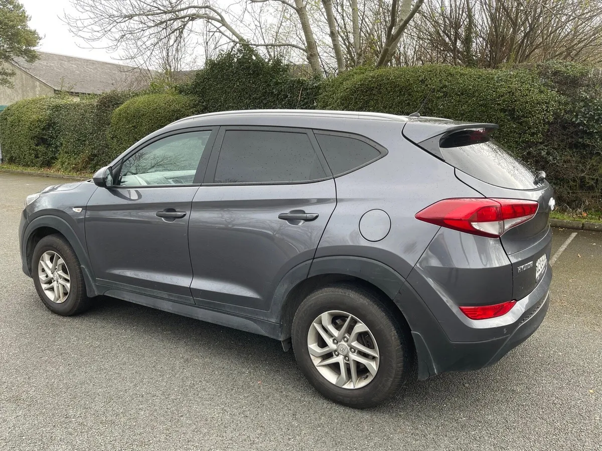 2016 Hyundai Tucson Commercial - Image 4