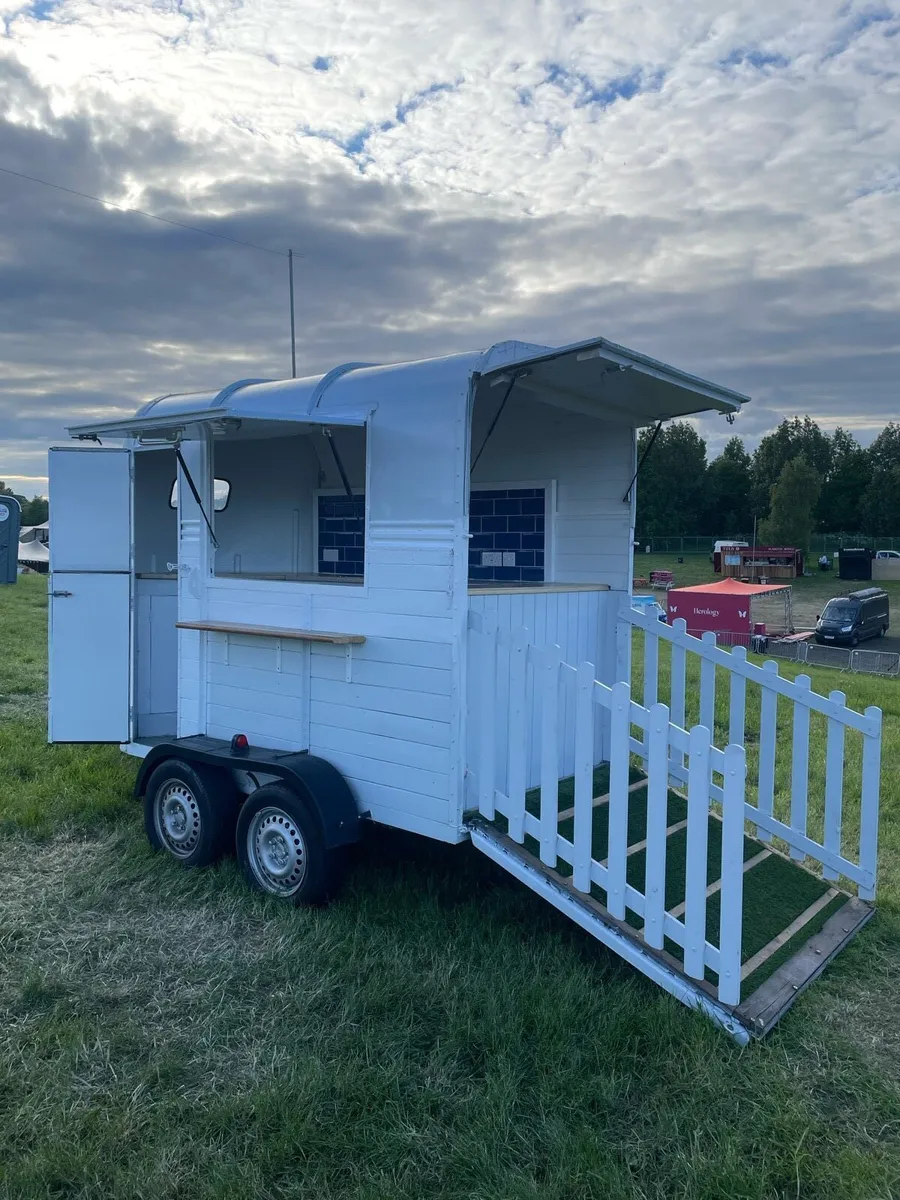 Coffee trailer for hire - Image 4