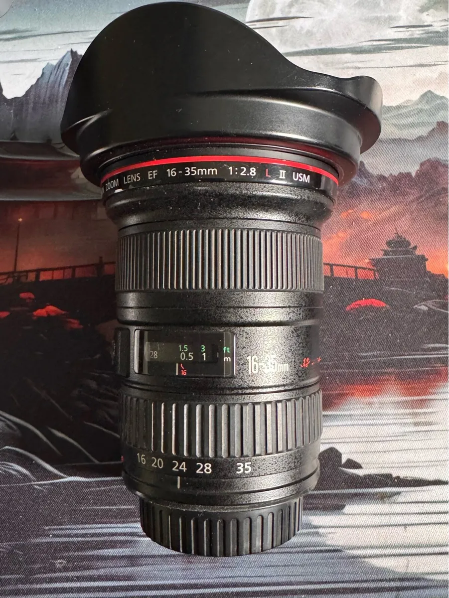 Canon EF 16-35mm f/2.8L II USM lens - Image 2