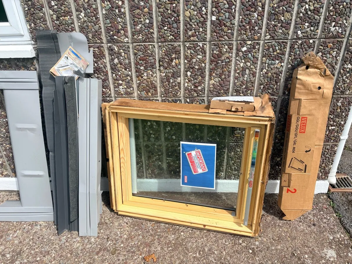 Velux window 78 x 98 - Image 1