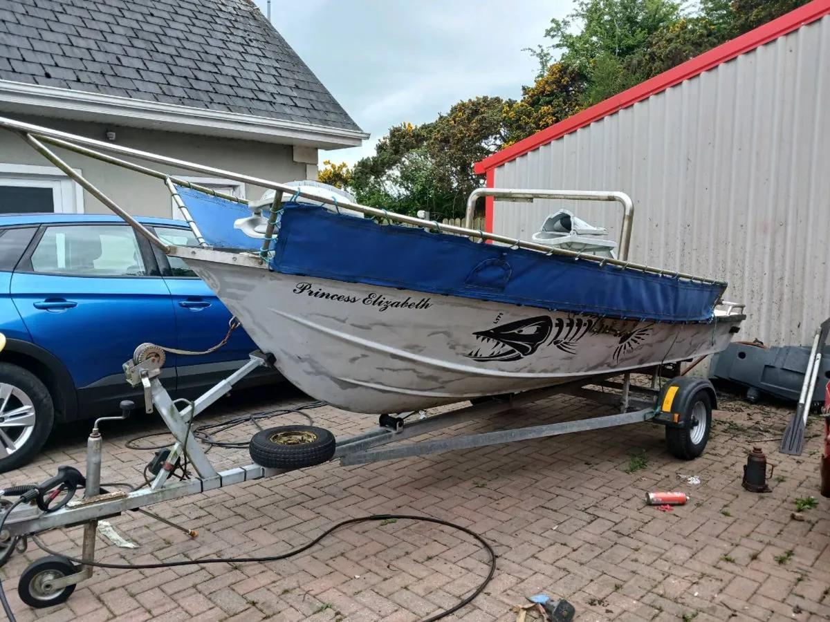 14 Ft Boat and Trailer - Image 2