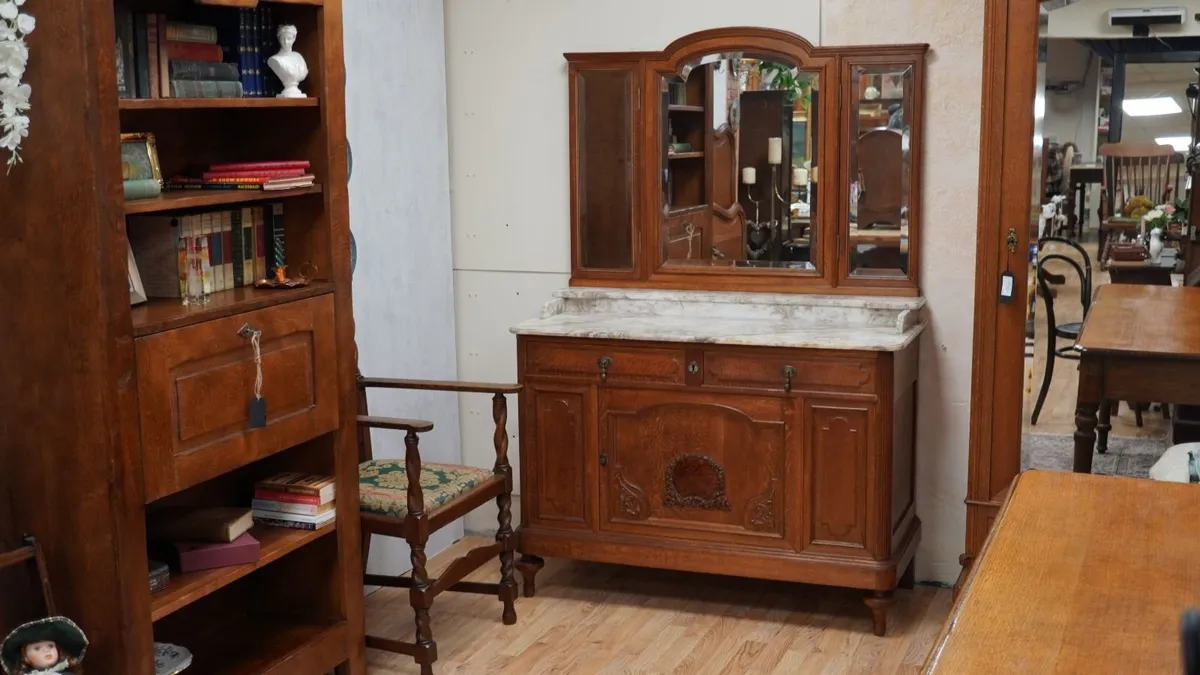 Antique French Oak Bedroom Suite - Image 4
