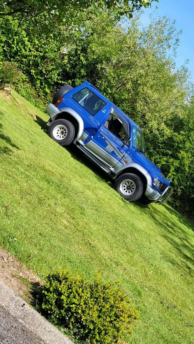 Mitsubishi pajero fieldmaster - Image 4