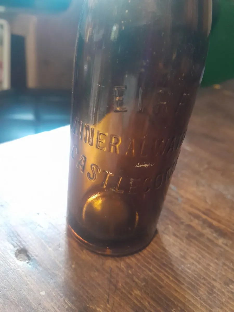 Eire mineral water co castlecomer bottle - Image 3