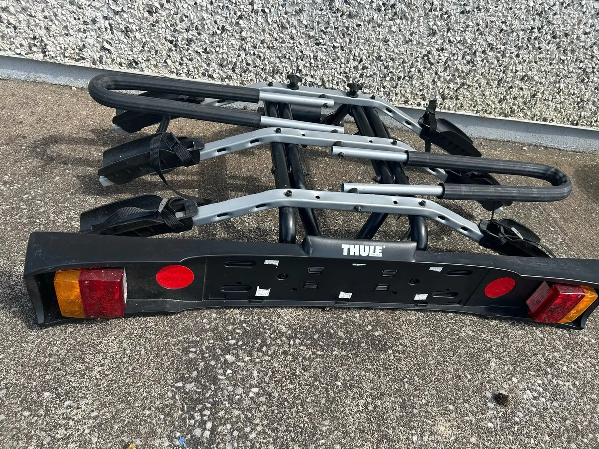 Thule 3 Bike Towbar Carrier with Tilt - Image 2