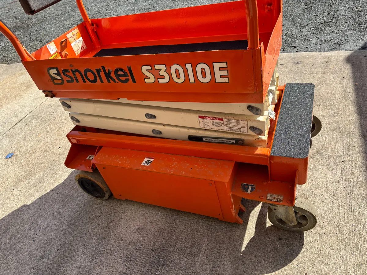 Snorkel S3010E Electric Scissor Lift - Image 3