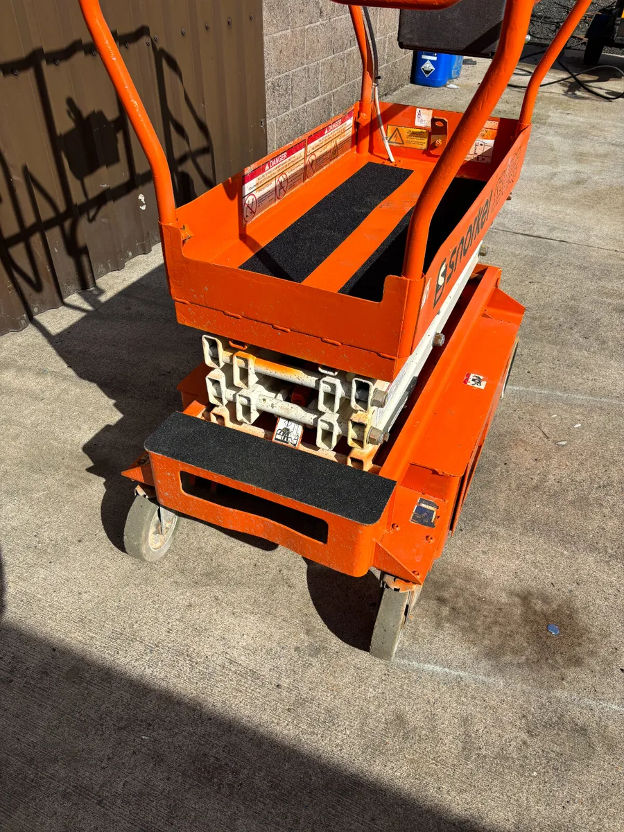 Snorkel S3010E Electric Scissor Lift - Image 2