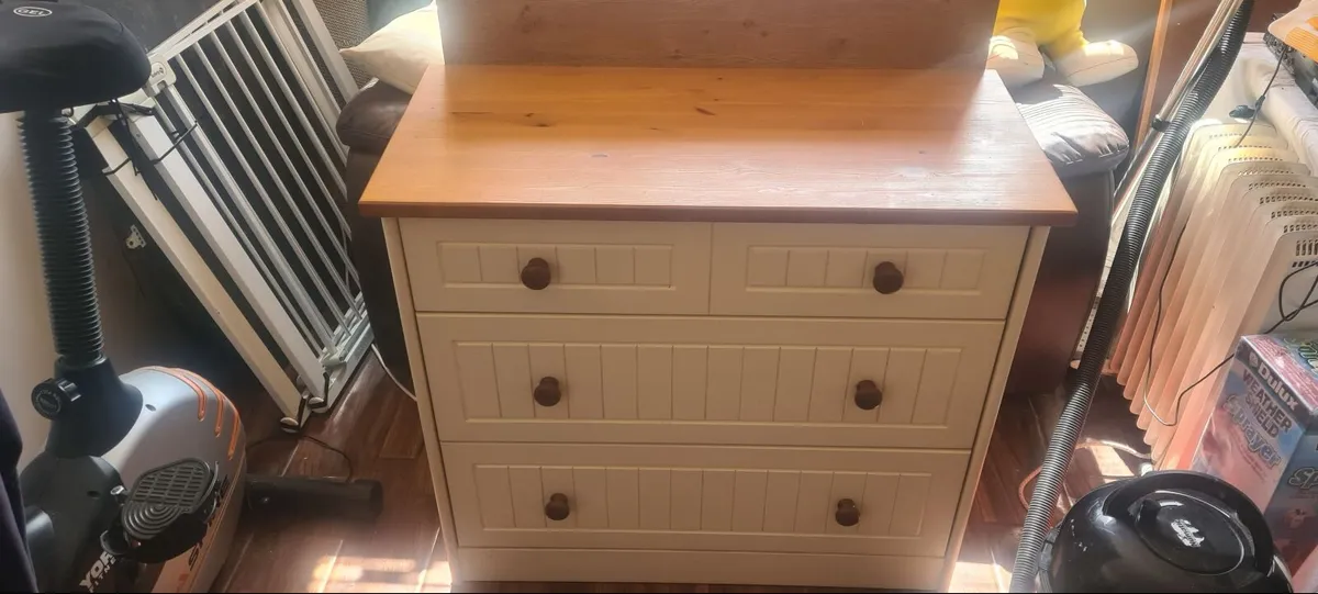 Cream and Pine Chest of 3 Drawers –