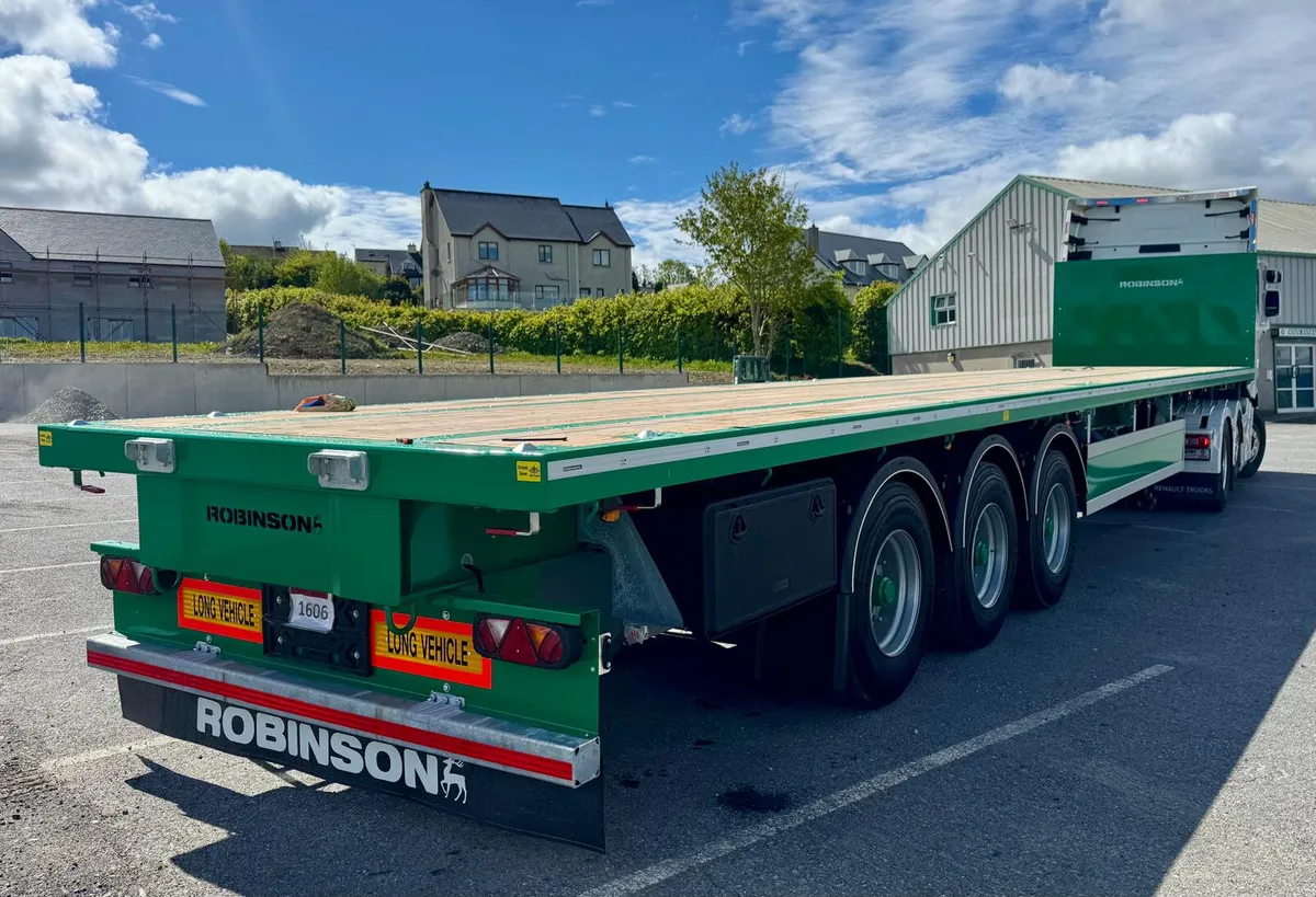 NEW unused Robinson flat trailer - Image 1