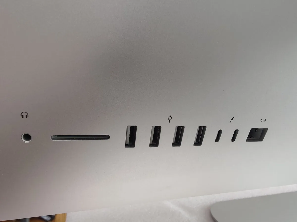 Apple iMac 27 inch 5K Retina i5/16GB DDR4/2TB - Image 2