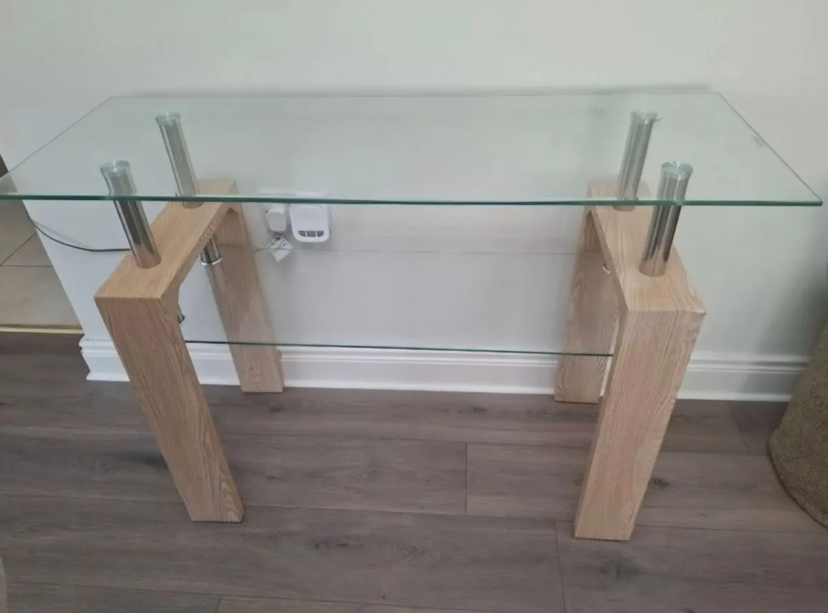 Glass side table - Image 1