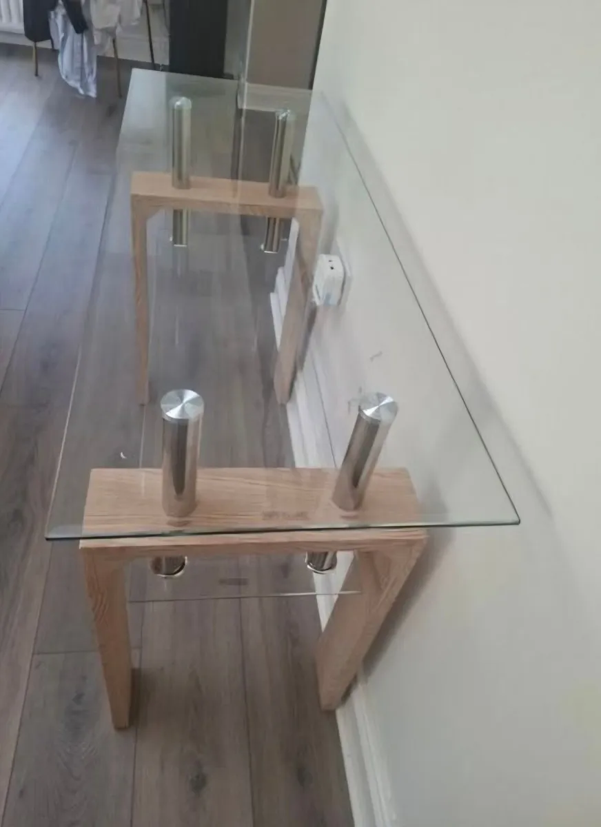 Glass side table - Image 2