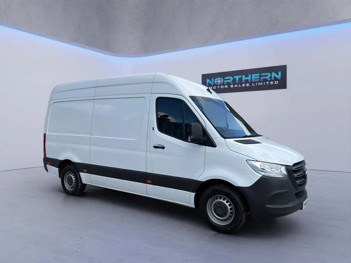 2022 Mercedes-Benz Sprinter 315 RWD - Image 1