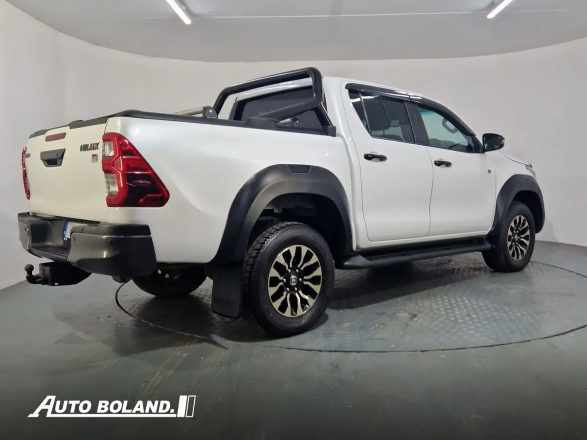 Toyota Hilux HILUX HILUX 2.8 GR SPORT 4DR A - Image 3