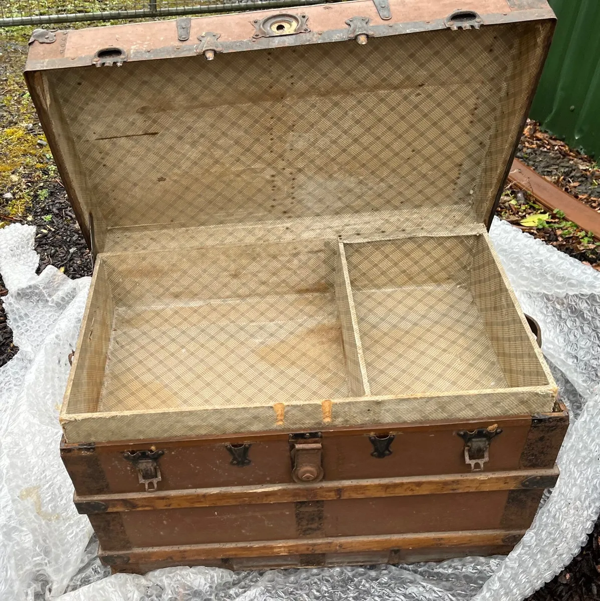 Vintage Travel trunks - Image 2