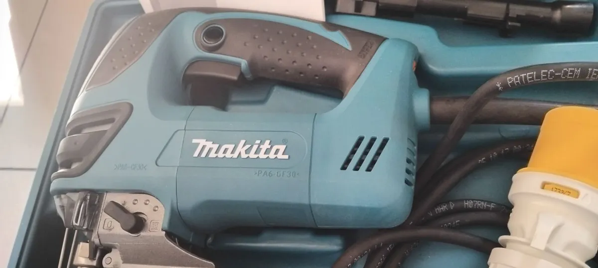 Makita 4350CT Jigsaw 110v - Image 1