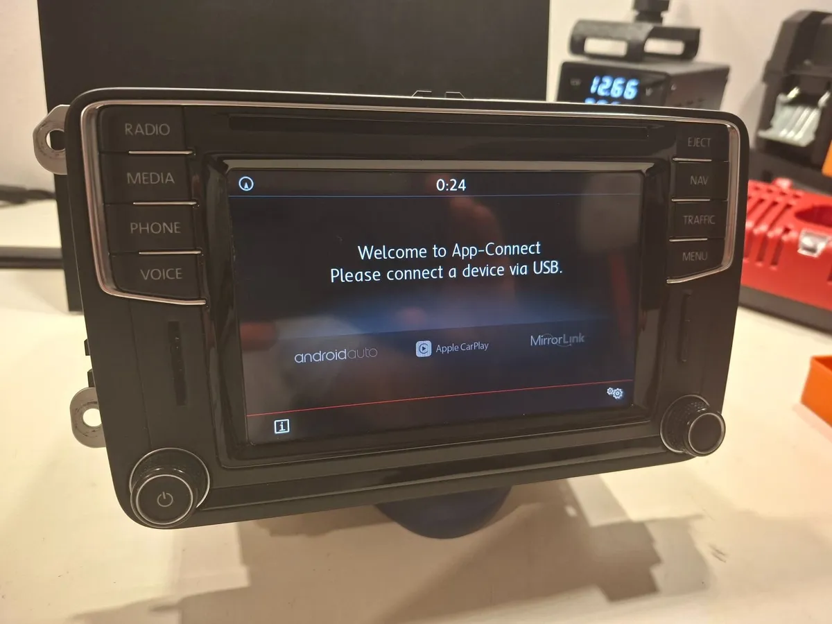 Vw radio tiguan, jetta, caddy, t6 5C0 035 680 D - Image 2