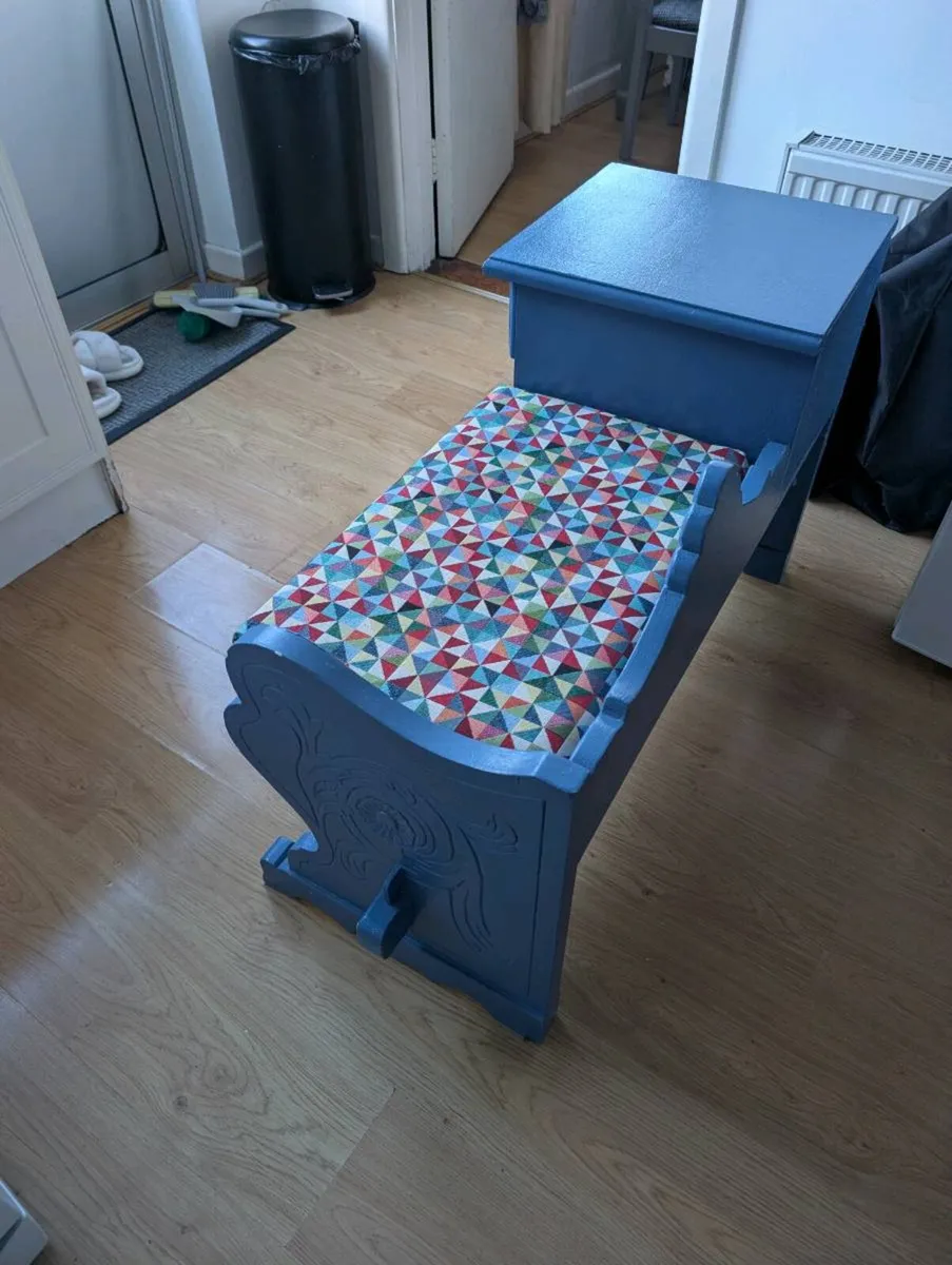 Hallway Seat - Image 3