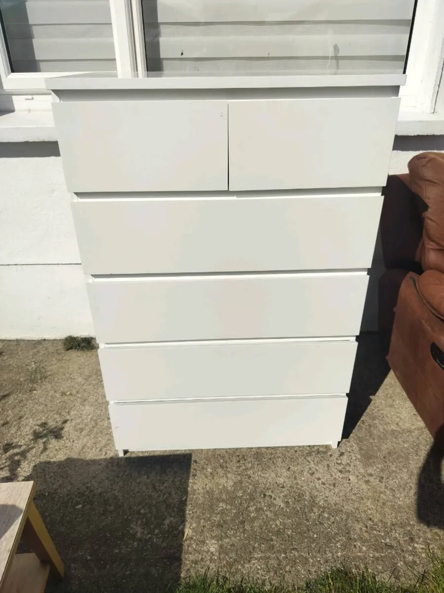 Chest of 6 drawers Malm white - Image 1