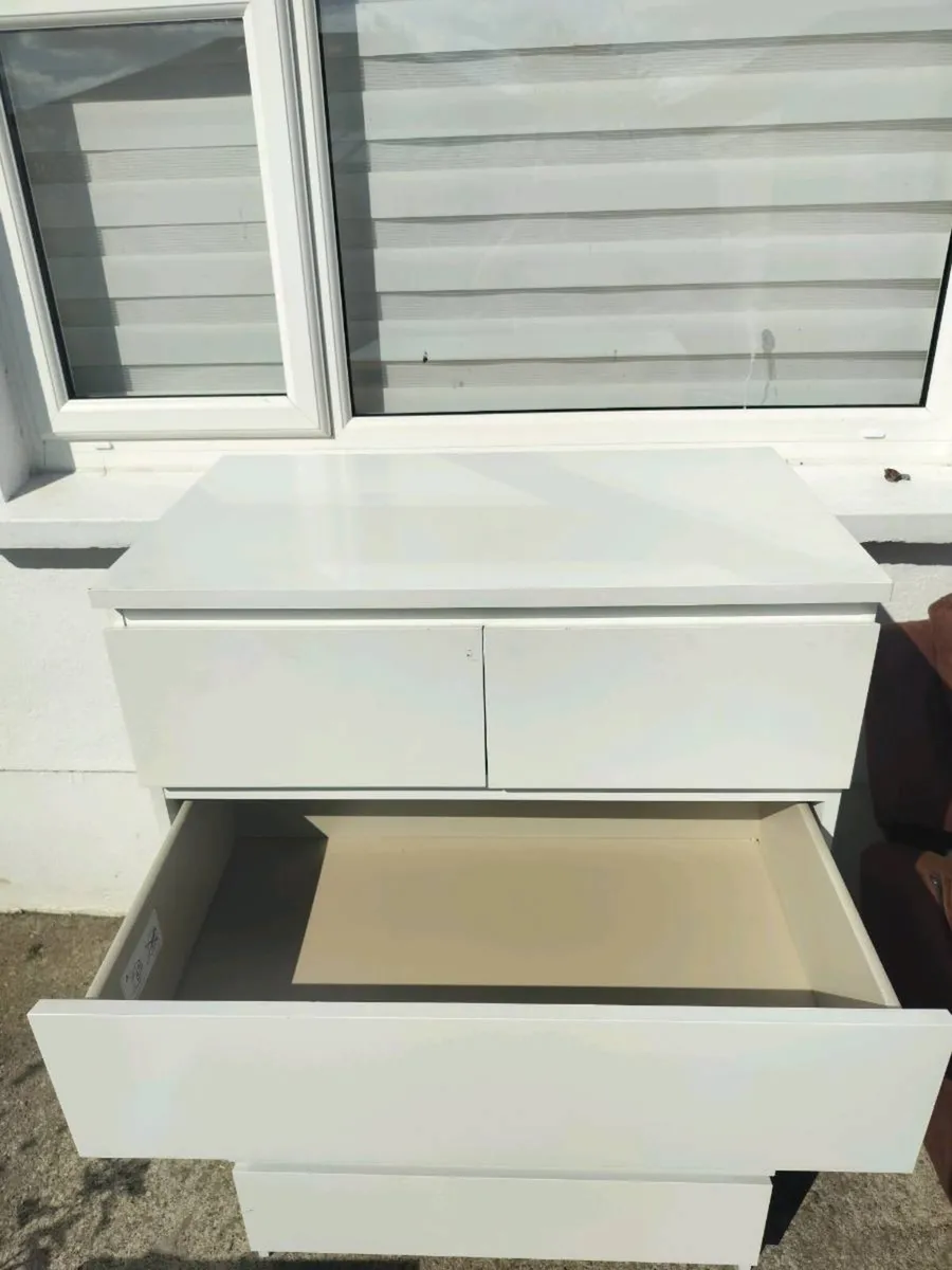 Chest of 6 drawers Malm white - Image 3