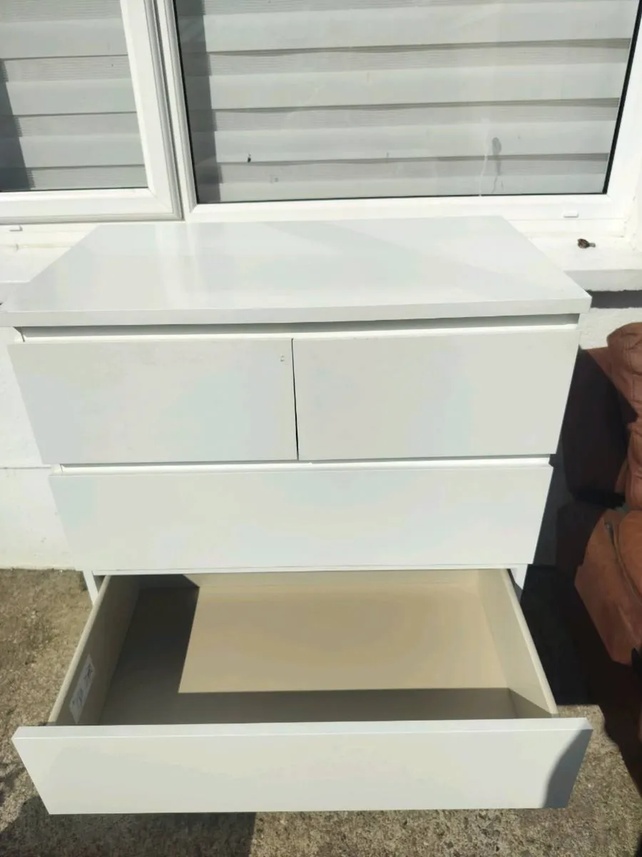 Chest of 6 drawers Malm white - Image 4