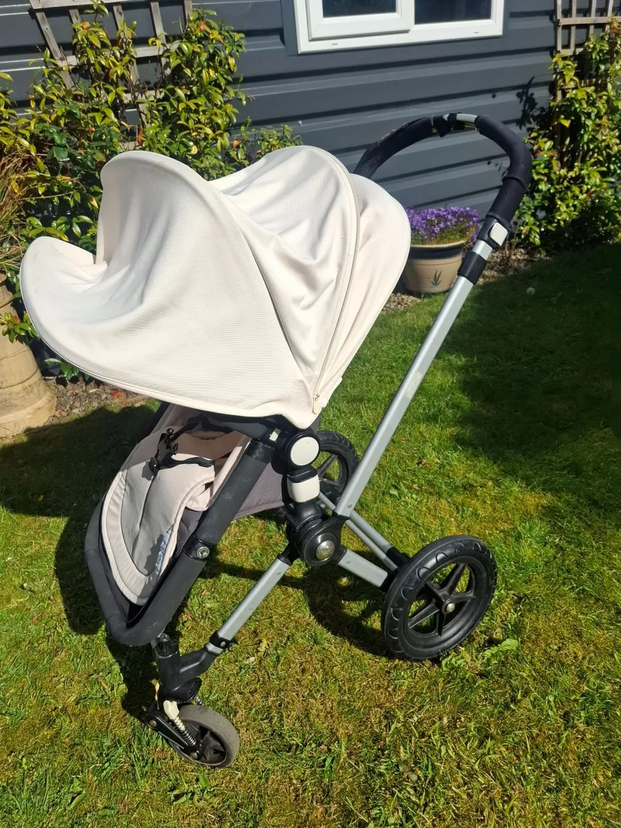 Baby buggy/stroller - Image 1