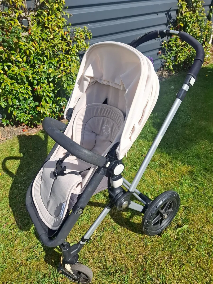 Baby buggy/stroller - Image 4