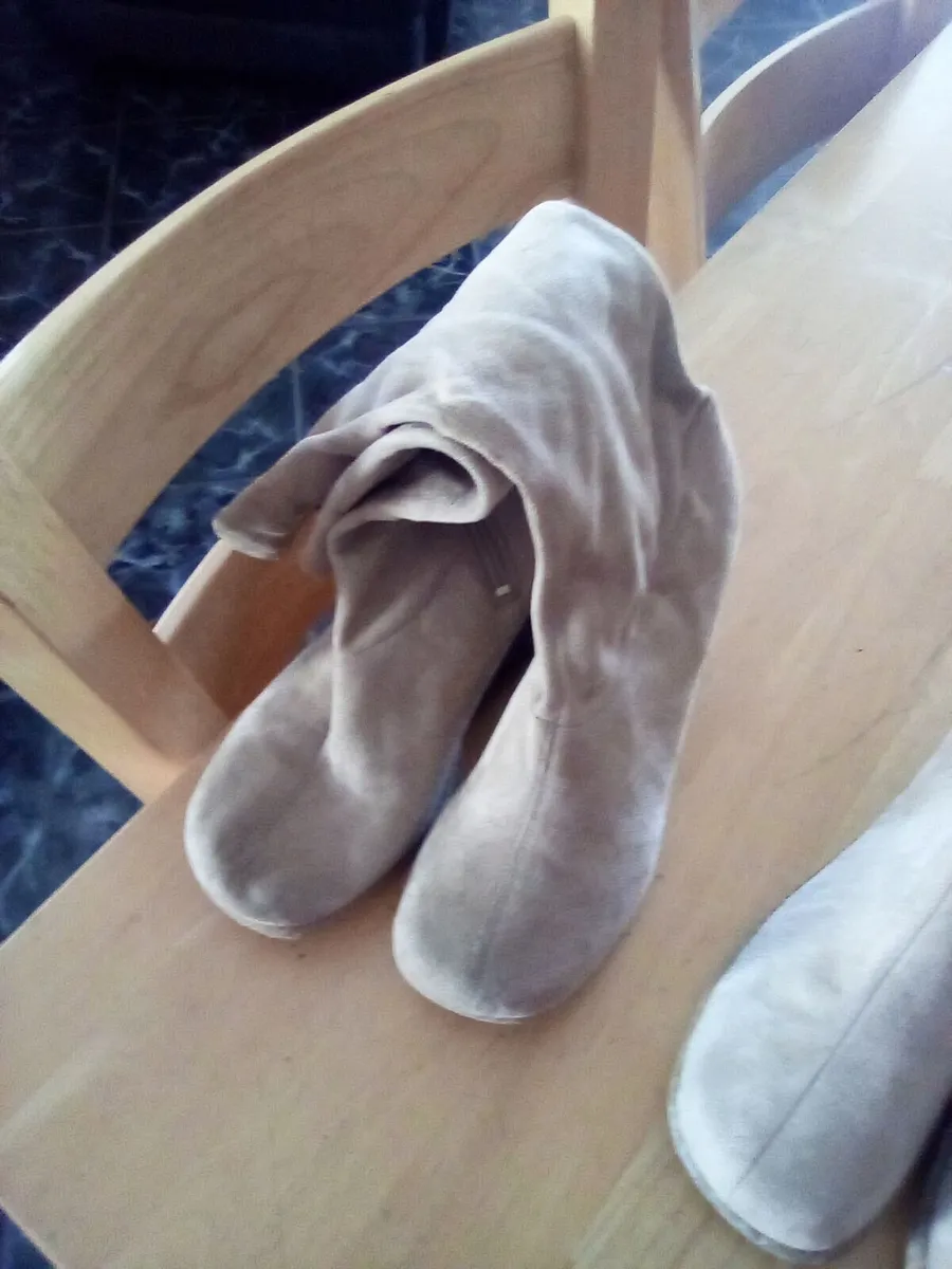 womens shoes - Image 3