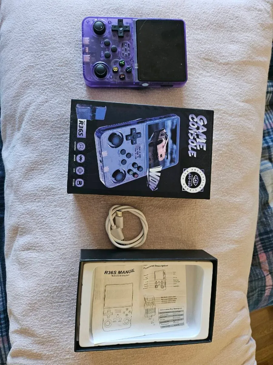 Game console hand held - Image 3
