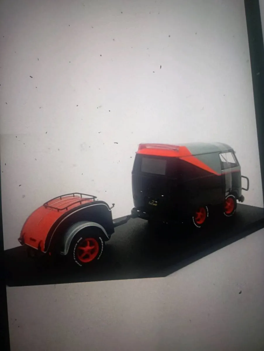 2024 VOLKSWAGEN COOL  COMBI SPORT A TEAM COLOURS - Image 4