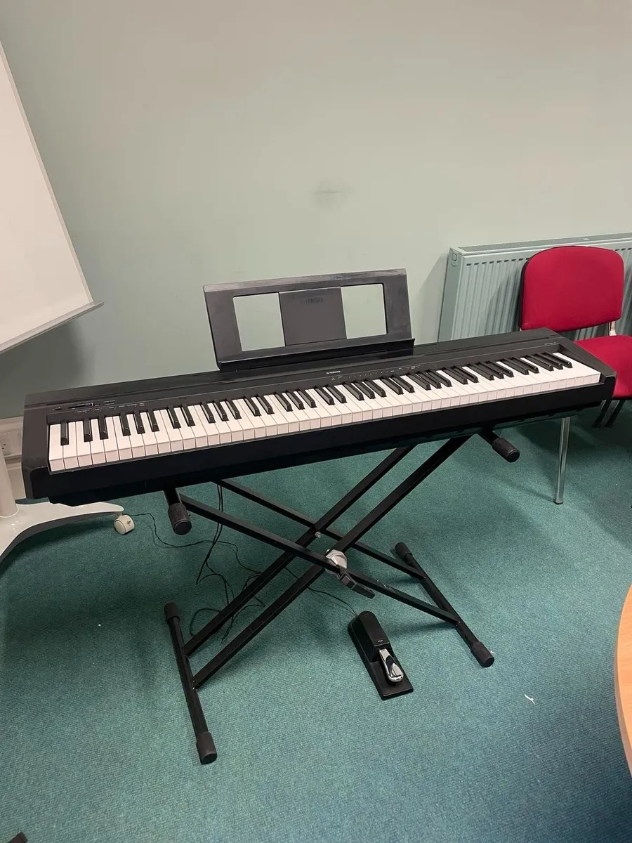 Digital piano - Image 1