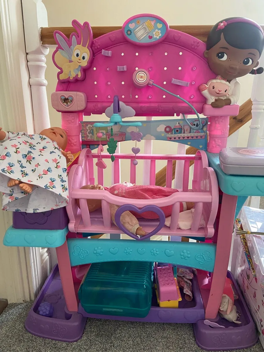 Kids nurses station - Image 1