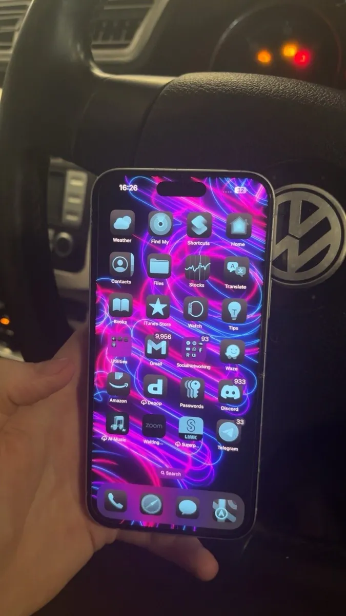 iPhone 15 plus - Image 3