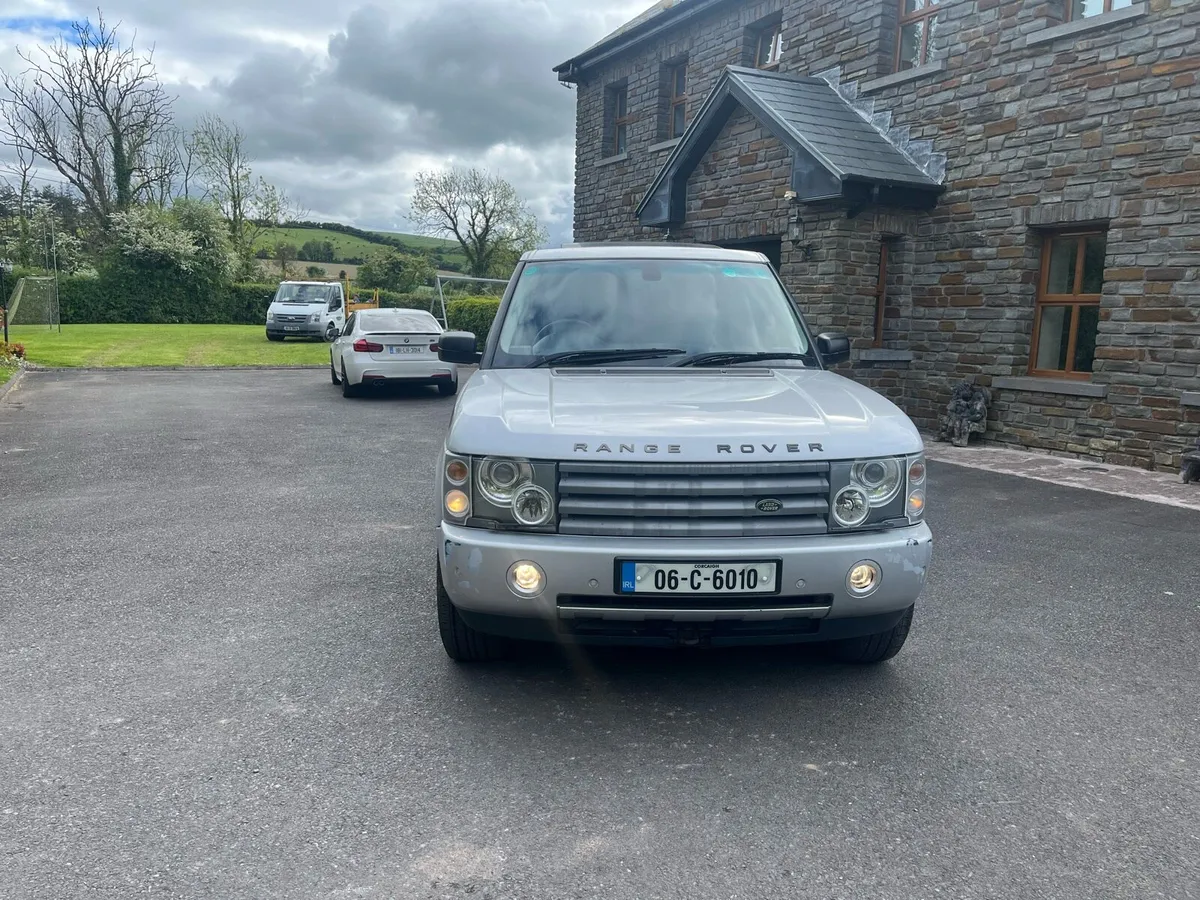 Range  Rover  Vogue - Image 2