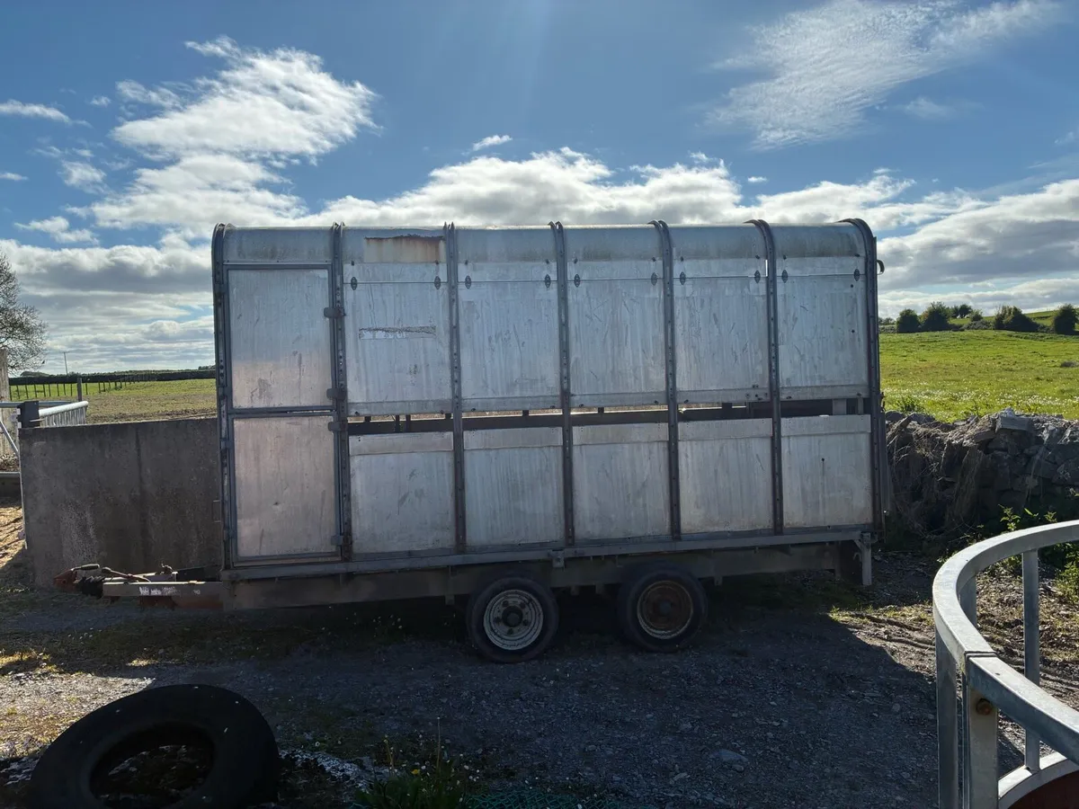 Trailers - Image 4