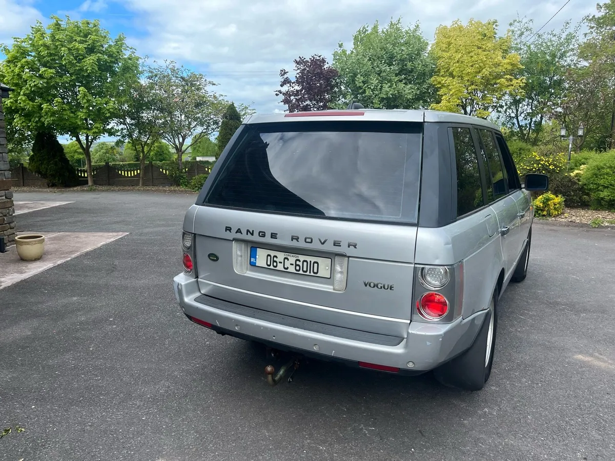 Range  Rover  Vogue - Image 4