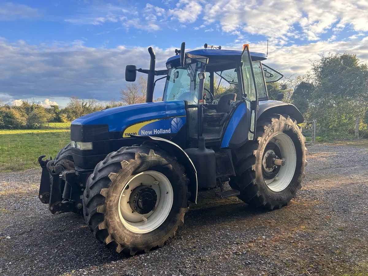 New Holland TM190