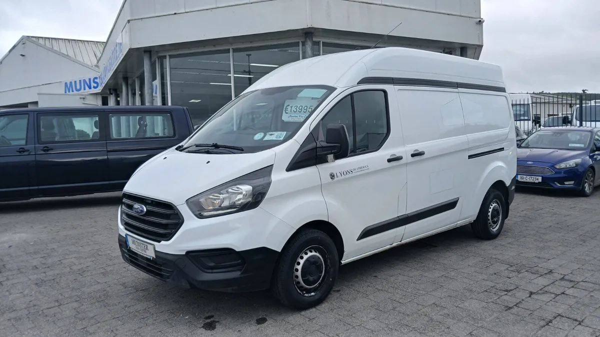 211 FORD CUSTOM LWB HIGH ROOF 130BHP RARE!